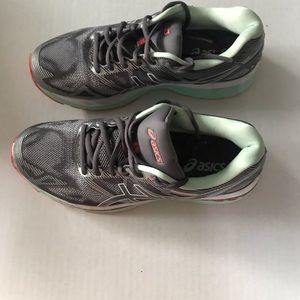 ASICS Women shoes gel Nimbus Used